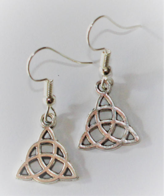 Earring Triquetra