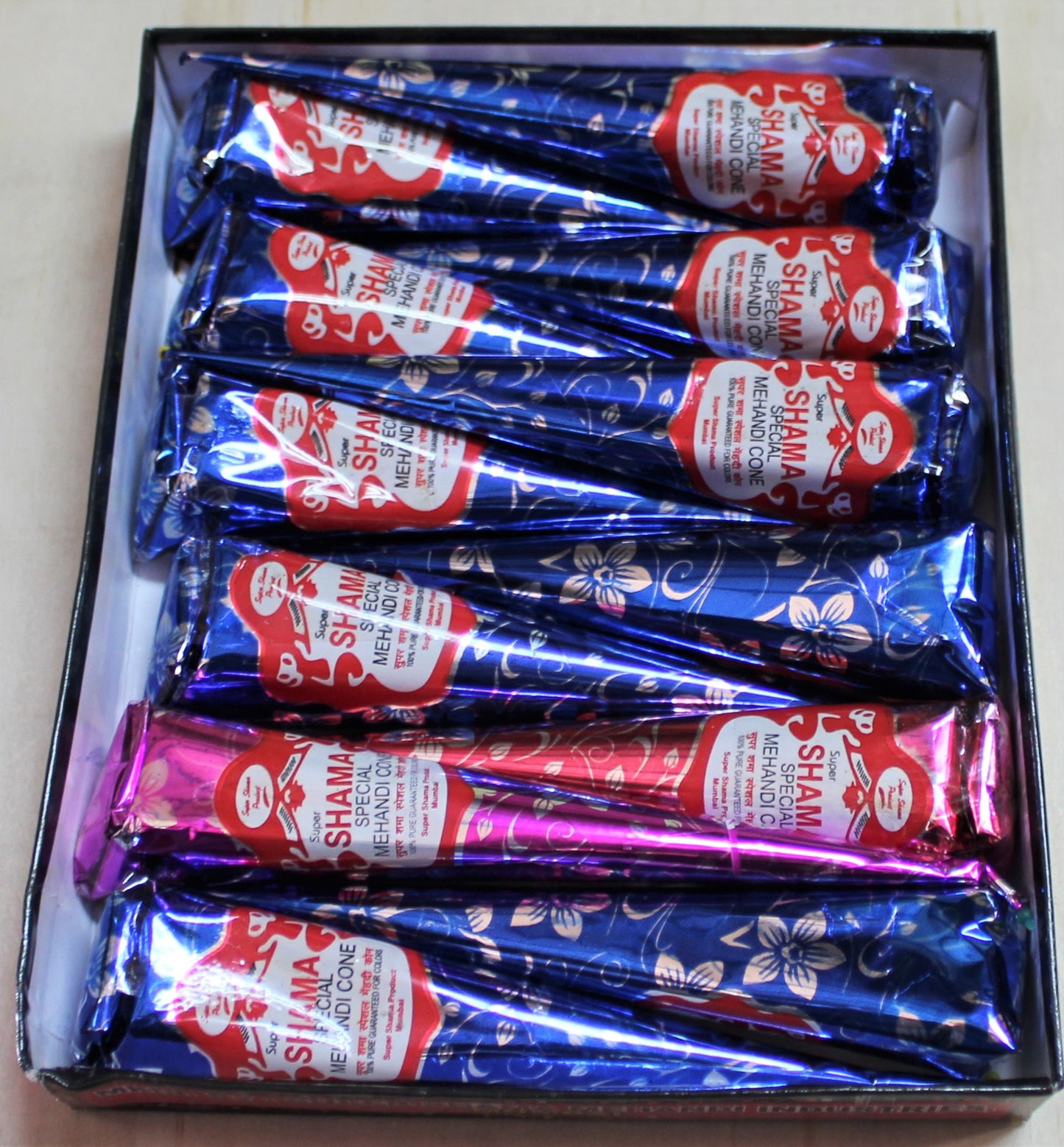 Henna box of 12 cones